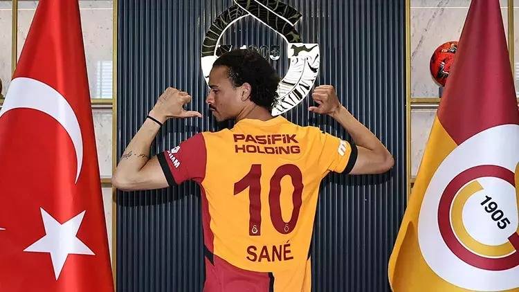 Leroy Sane Bayern'e geri dönüyor: Yine formasını giyecek 8